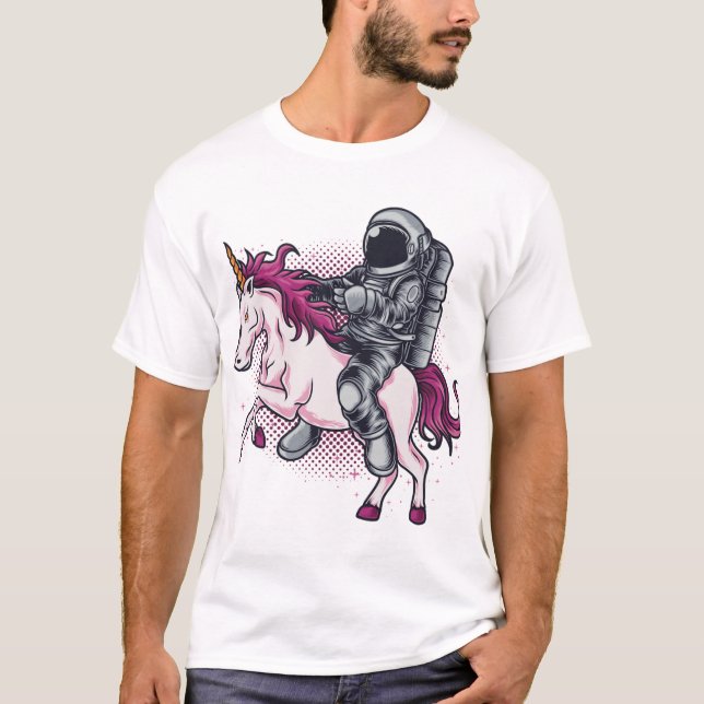 Astronauta montando una camiseta de Unicornio rosa (Anverso)
