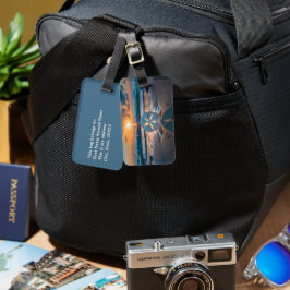 Atardecer a través de la etiqueta de equipaje del 