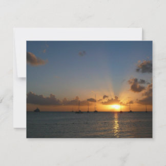 Atardecer con veleros paisaje tropical foto