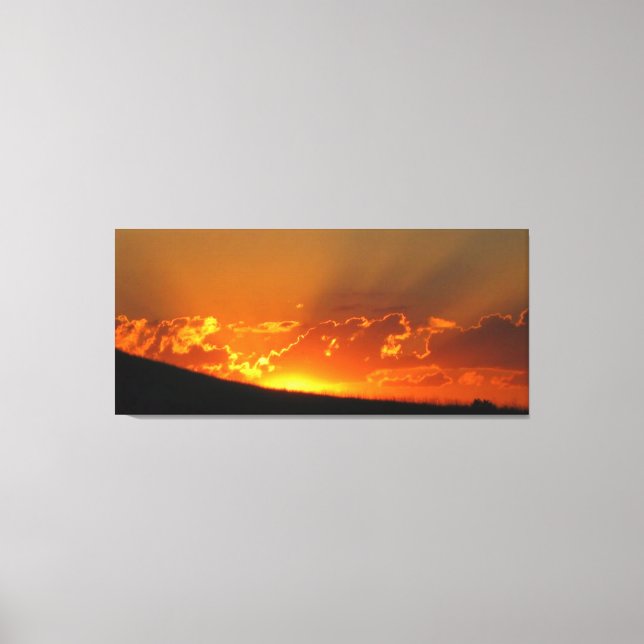 Atardecer En El Horizonte Lienzo Acondicionado (Anverso)