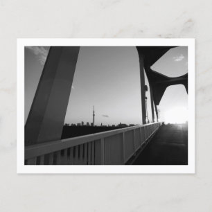 Atardecer en el puente Horikirihinan: postal de To