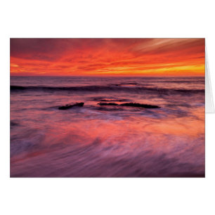 Atardecer rojo en la playa de Windansea