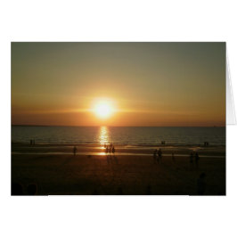 Atardecer sobre el mar