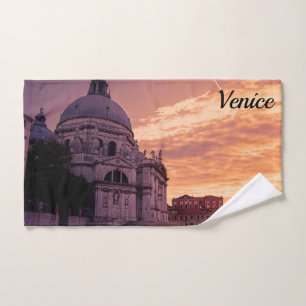 Atardecer sobre la Basílica de Venecia