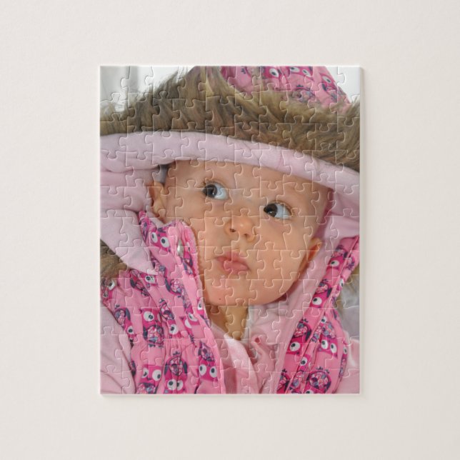 Aubrey en un rompecabezas (Vertical)