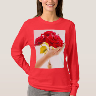 "Audaces rosas rojas en camiseta roja - Declaració