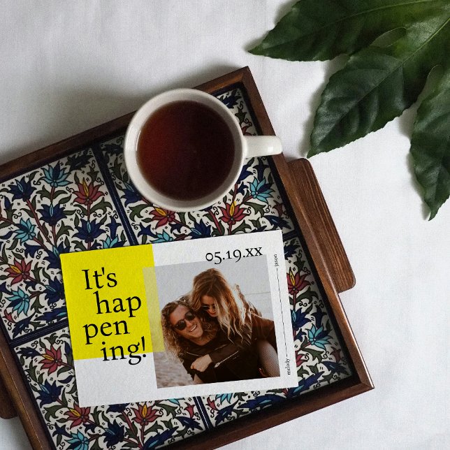 Audaz y alegre Guardar la tarjeta fotográfica de f (Front of "It's Happening!" save the date)