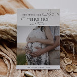 AUDREY Vintage Christmas Pregancy Invitación<br><div class="desc">AUDREY Vintage Christmas Pregnancy Invitación. Personalice la parte delantera de la tarjeta con una foto,  su apellido y el año. Personalice la parte posterior con un saludo de vacaciones,  su fecha de vencimiento y su nombre de familia.</div>