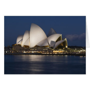 Australia, Sydney. Casa de la Ópera por la noche e