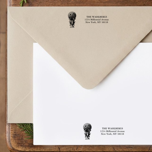 Automático Sello de devolución de dirección de urna topiaria  (Boxwood Topiary Address Stamp - Grandmillenial Topiary Chinoiserie Christmas Set - Darling & May)