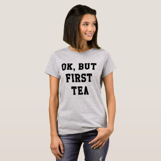 Autorización pero primera camisa de la cita del té
