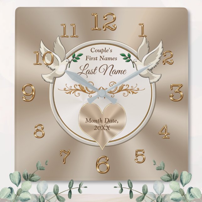 Aves amorosas y reloj Boda personalizado del coraz (Personalised bridal shower gift. Wedding clock gift. Taupe wall clock. Bridal shower gifts for bride)