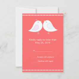 Aves de amor con tarjeta RSVP de fondo rojo