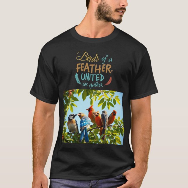 Aves de un diseño de camiseta de pluma. (Anverso)