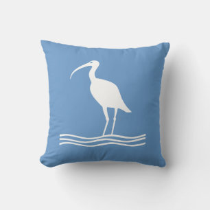AVES MARINAS. BLANCO sobre almohada azul verde azu