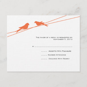 Aves naranjas y blancas con amor en un cable RSVP