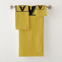 Avión en pista de aterrizaje con salidas de llegad