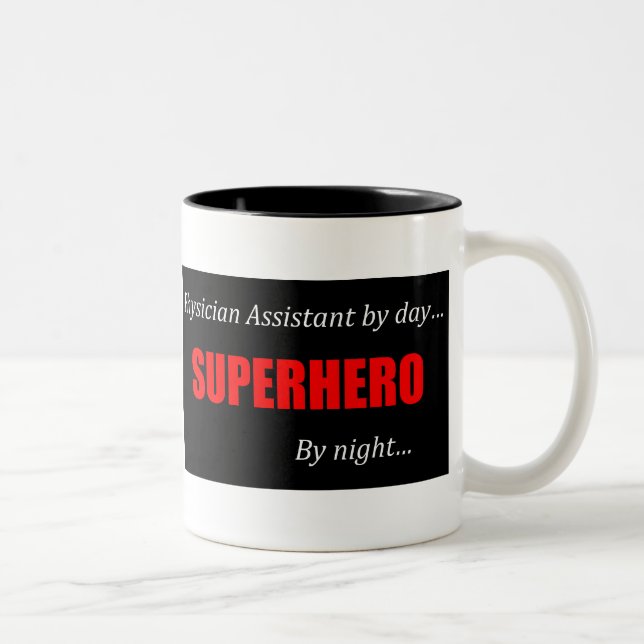 Ayudante del médico por la taza del día (Derecha)