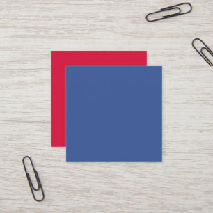 Azul corporativo + tarjetas cuadradas carmesí: per