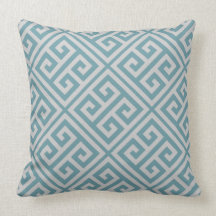Azul de la almohada griega del modelo dominante y