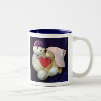 Azul de la taza de los abrazos de la cura
