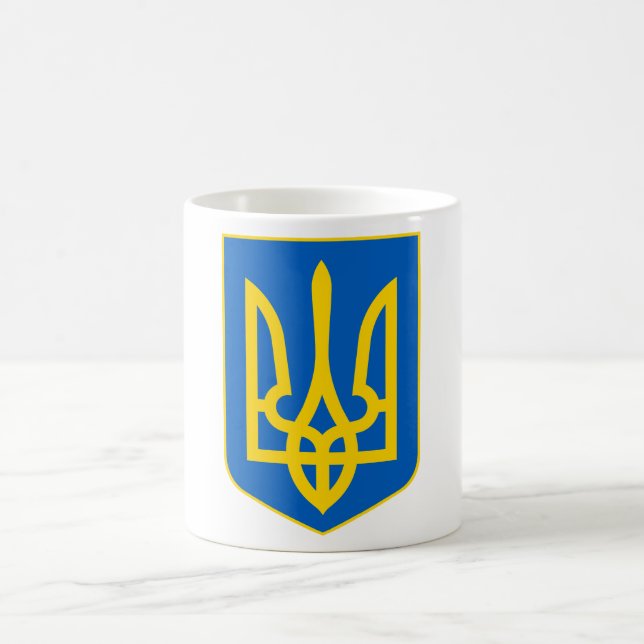 Azul de Tryzub del ucraniano y taza del oro (Centro)