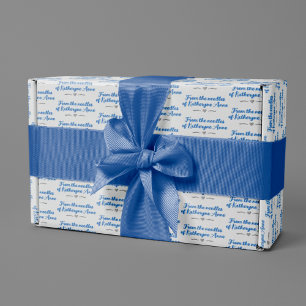 Azul transparente de las agujas del papel de envol