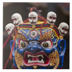 Azulejo Actuación de baile enmascarado en el Festival Tshe