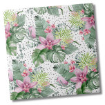 Azulejo Acuarela de palma floral Patrón tropical botánico<br><div class="desc">Un diseño tropical que abarca la belleza tranquila de la naturaleza, mezclada con un toque lúdico. Mezcla de hojas tropicales verdes tranquilizantes, como hojas de plátano, palmas, hojas de monstera y plantas de princesas rosas, junto con flores orquídeas moradas y flores de protea tranquilizantes, entrelazadas con otros follajes. Añadiendo un...</div>
