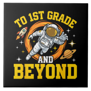 Azulejo al estudiante de astronauta de 1er grado y más all