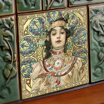 Azulejo Alphonse Mucha Champagne Art Nouveau<br><div class="desc">Esta cerámica cuenta con una obra de arte de una mujer sosteniendo una copa de champán en la icónica época Art Nouveau del renombrado artista checo Alphonse Mucha. Mucha es ampliamente reconocida como una de las principales diseñadoras de Art Nouveau y es conocida por sus colaboraciones con la legendaria actriz...</div>