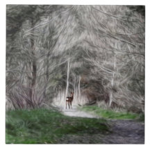 Animales del bosque del arbolado de la fantasía