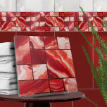 Azulejo Arte geométrico de mármol rojo<br><div class="desc">Esta hermosa baldosa es parte de mi colección "Veo rojo" de tejas con tonos rojos y naranjas en diferentes texturas - acuarela, mármol, ágata, carneliano, citrina. Utilícelo para crear un aspecto impresionante en el cuarto de baño o en la ducha, como por ejemplo mosaicos acentuados de azulejos detrás de la...</div>