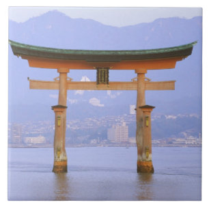 Azulejo Asia, Japón, Hiroshima. Mivaiima. Puerta Torii
