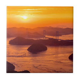 Azulejo Atardecer de niebla en el puente Kurushima Kaikyo