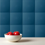 Azulejo Azul marino profundo sólido<br><div class="desc">Diseño azul de los fondos marinos.</div>