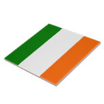 Azulejo Bandera de Irlanda<br><div class="desc">Baldosas de cerámica cuadrada de 6" x 6" con una imagen de la bandera nacional de Irlanda, a menudo referida en Irlanda como "el tricolor" y en otros lugares, ya que el tricolor irlandés es un tricolor vertical de verde, blanco y naranja. Vea toda la colección St. Patrick's Day Tile...</div>