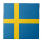 Azulejo Bandera sueca (Suecia)<br><div class="desc">Este diseño presenta la bandera nacional de Suecia (conocida oficialmente como el Reino de Suecia), que es un país nórdico del norte de Europa. Suecia limita con Noruega al oeste y al norte; Finlandia al este; y el país está conectado con Dinamarca al suroeste por un túnel puente a través...</div>