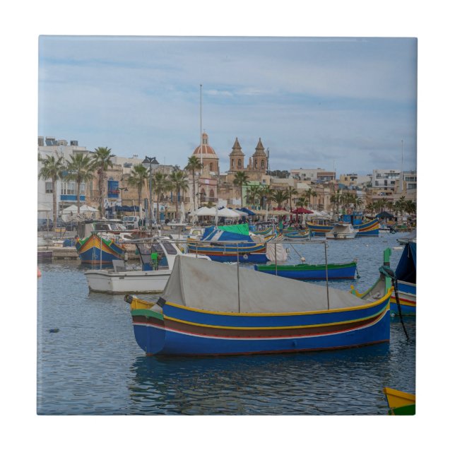 Azulejo Barcos de pesca tradicionales y coloridos en Malta (Frente)