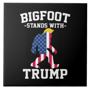 Azulejo Bigfoot Apoya a Trump Elecciones 2024