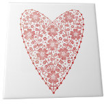 Azulejo Blanco Rojo Escandinavo Corazón<br><div class="desc">Estilo folclórico escandinavo diseño floral moderno de corazón en rojo y blanco. Arte original de Nic Squirrell.</div>