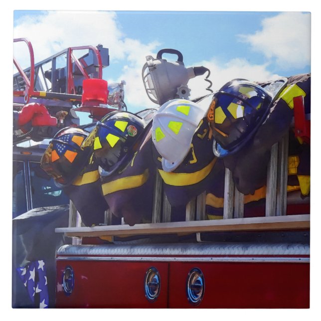 Azulejo Bomberos - Casco en un camión de bomberos (Frente)
