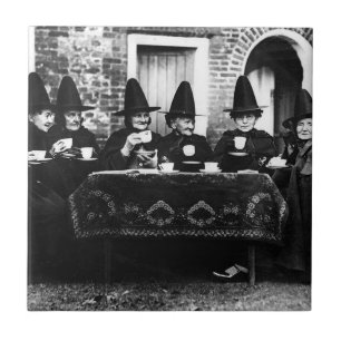 Azulejo Brujas galesas con té crone teatime