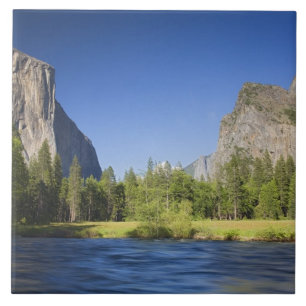 Azulejo CA, Parque Nacional Yosemite, vista del valle con 