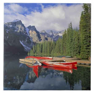 Azulejo Canadá, Alberta, Moraine Lake. El vidrioso