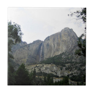 Azulejo Cascadas de alta yosemite, Parque Nacional Yosemit
