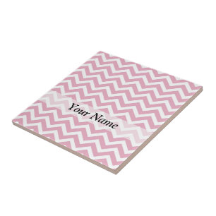 Azulejo Chevron rosa y blanco