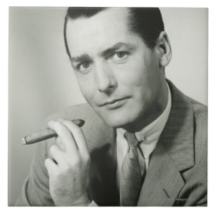 Azulejo Cigarro que fuma del hombre de negocios