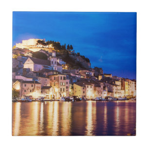 Azulejo Ciudad croata de Sibenik de noche