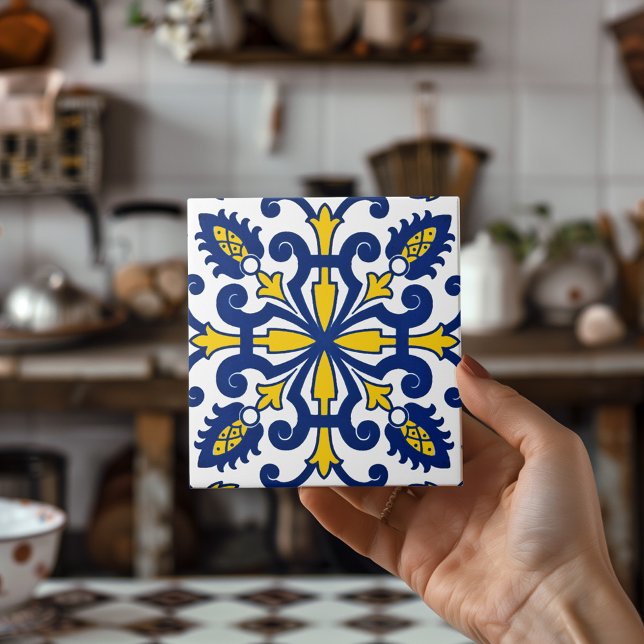Azulejo clásico azul decorativo (Portuguese Azulejo Classic Decorative Blue Yellow Ceramic Tile)